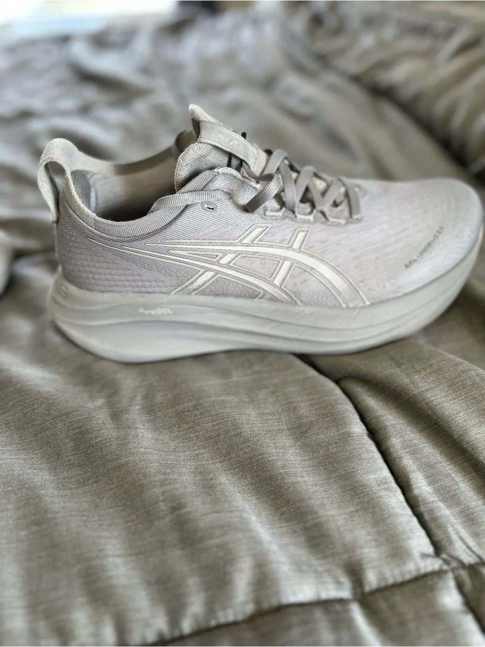 Asics Gel Nimbus 27 Gray Mens Running Shoes